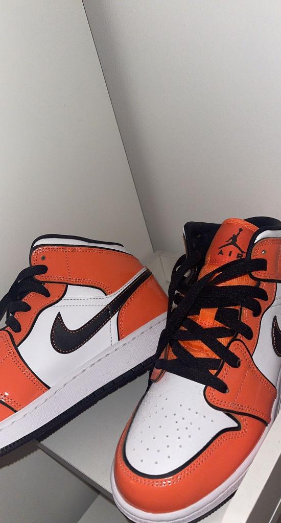 Jordan 1 turf orange size 6 | in Rise 